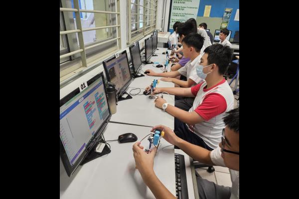 micro:bit Programming Enrichment Course